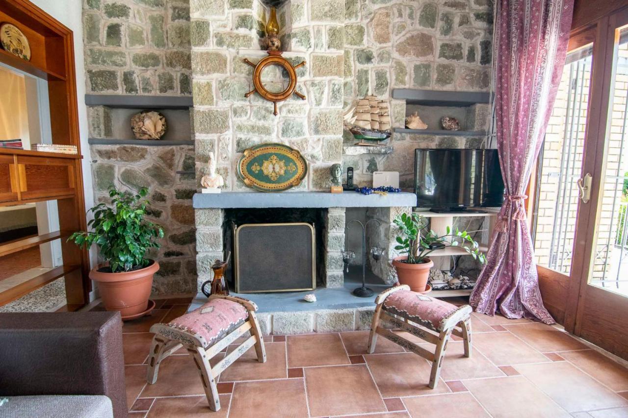 Clio Beach House By Travel Pro Services - Metochi Halkidiki Sozopoli Eksteriør bilde
